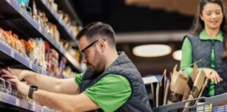 Empleados de comercio recibirán un aumento salarial de 5,7% en tres tramos y un bono extraordinario
