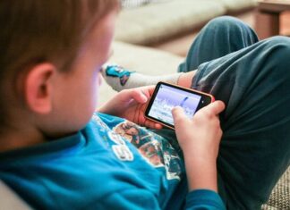 Francia aprobó la prohibición de las redes sociales para menores de 15 años