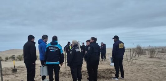 Desapareció tras el incendio de su casa y lo encontraron enterrado en un médano