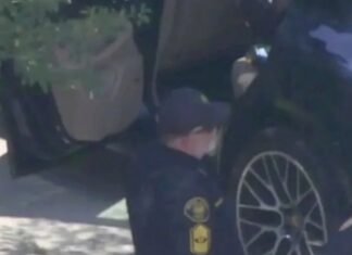 Olvidó a su hijo de un año dentro de la camioneta y el bebé murió tras pasar horas encerrado