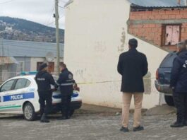 Esquel: una mujer fue arrestada acusada de asesinar a su pareja con un cuchillo