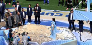 Así cantó María Becerra en la previa de la final del Mundial El estadio ofreció un marco imponente para la ceremonia, con las banderas de ambos países desplegadas sobre el césped.