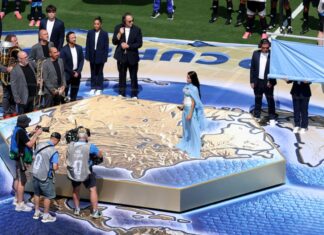 Así cantó María Becerra en la previa de la final del Mundial El estadio ofreció un marco imponente para la ceremonia, con las banderas de ambos países desplegadas sobre el césped.