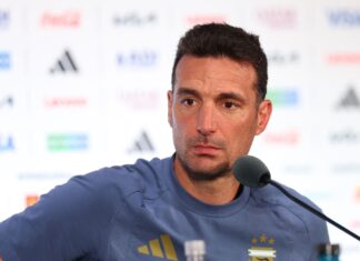 Scaloni mantiene tres dudas para enfrentar a Inglaterra: los 11 que buscarán la final