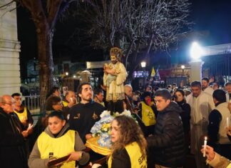 San Cayetano: miles de fieles marcharon desde Liniers hasta Plaza de Mayo por pan y trabajo