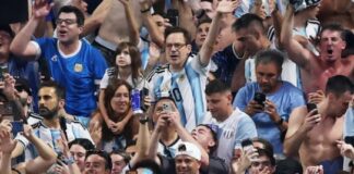 La FIFA sancionó a la Argentina por la bandera de Malvinas que mostró ante Inglaterra