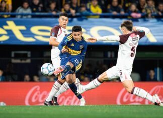 Boca volvió a La Bombonera con un triunfo agónico y se metió en zona de playoffs