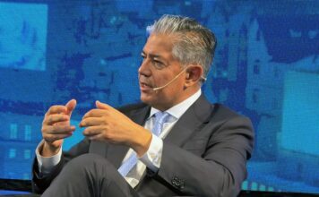 Figueroa avanza con las petroleras para financiar nuevas rutas y acelerar la infraestructura de Vaca Muerta