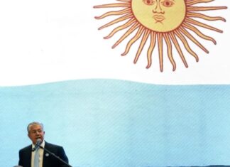 Figueroa lleva a Washington y Houston la agenda de inversiones, energía e infraestructura de Neuquén
