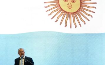 Figueroa lleva a Washington y Houston la agenda de inversiones, energía e infraestructura de Neuquén