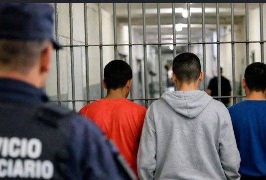 Desde este sábado rige en todo el país el nuevo Régimen Penal Juvenil y baja a 14 años la edad de responsabilidad penal