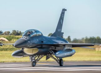 Argentina conecta sus F-16 y P-3 Orion para reforzar la vigilancia del espacio marítimo