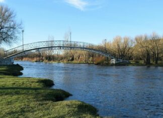 Hallaron sin vida a una joven en la costanera del río Chimehuín en Junín de los Andes