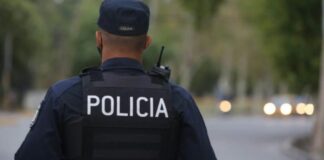 Un hombre de 81 años se enfrentó a tiros con tres asaltantes en Moreno y uno murió