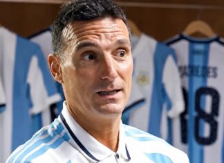 Scaloni dejó abierta su continuidad en la Selección y espera avanzar en una charla con Tapia