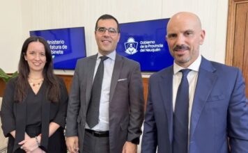 Neuquén busca acercar los servicios consulares de España a la provincia