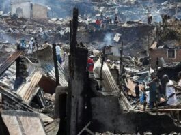 Un incendio destruyó una escuela en el Congo y dejó al menos 27 niños muertos
