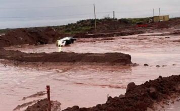 Fuerte temporal en zona Vaca Muerta: una crecida arrastró camionetas y dejó intransitable la Ruta 5
