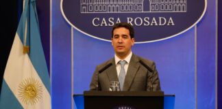 La economía crece por debajo de las expectativas, pero Milei no cambiará el plan