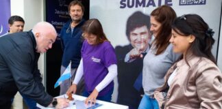Rumbo a 2027, La Libertad Avanza salió a buscar afiliados en los 135 municipios bonaerenses