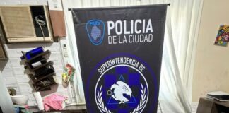 Desbarataron un laboratorio clandestino de celulares en Saavedra