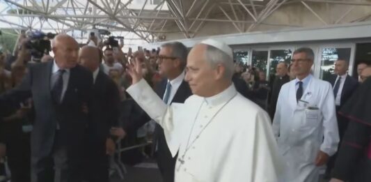 El cirujano del Papa aseguró que León XIV podría viajar a Sudamérica